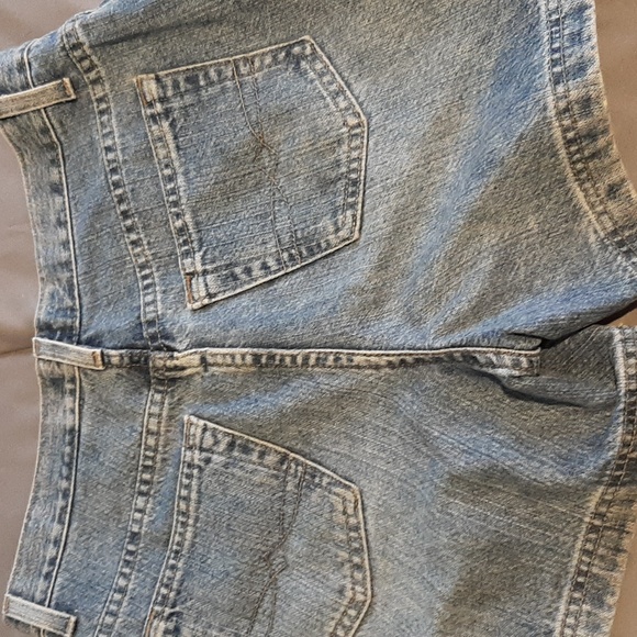 Shorts - Picture 2 of 2